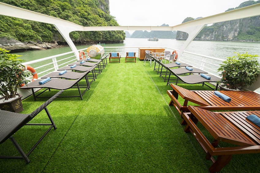 View aboard the boat on Lan Ha Bay 