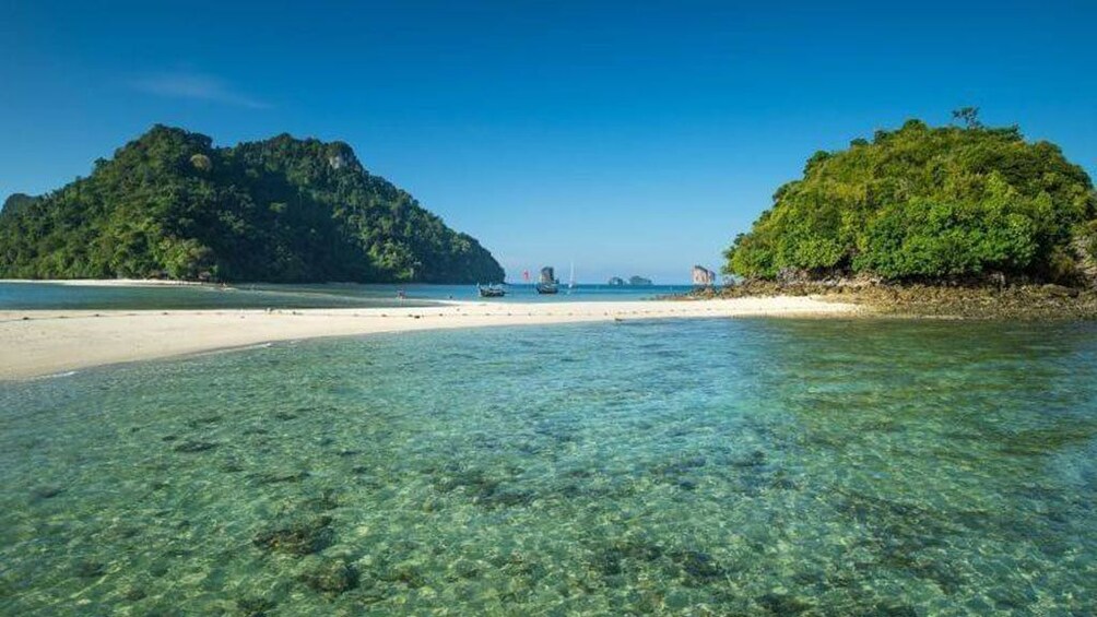 Snorkeling and Sunset Krabi 7 Islands Tour by Big Boat