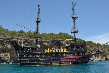 Paseo en barco pirata desde Kemer