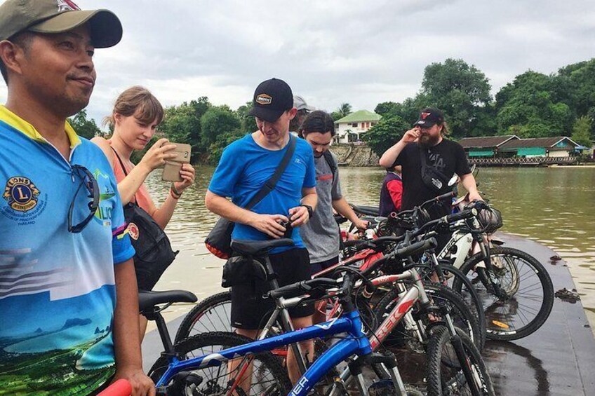 Cycling to visit Local Experience and Learn Culture with Local expert