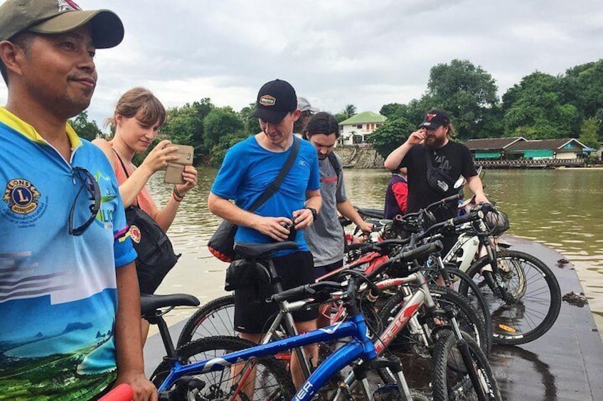 Cycling to visit Local Experience and Learn Culture with Local expert