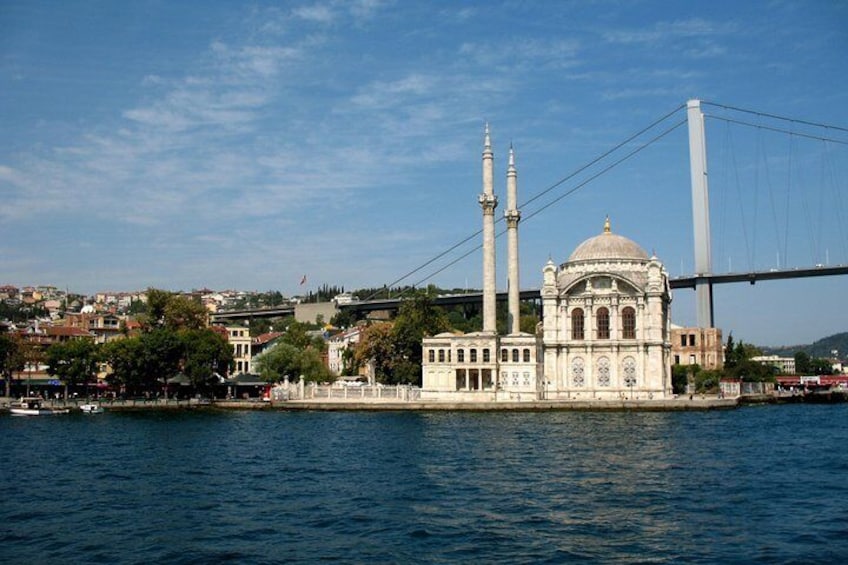 Bosphorus Strait and Black Sea Half-Day Cruise from Istanbul