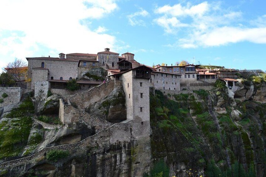 Full-day private tour to Meteora Monasteries
