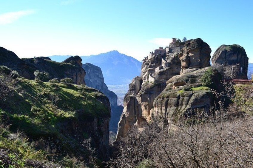 Full-day private tour to Meteora Monasteries