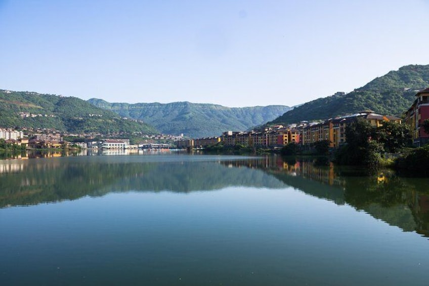 Singhagad-Panshet-Lavasa Trip (Guided Full Day Sightseeing Tour)