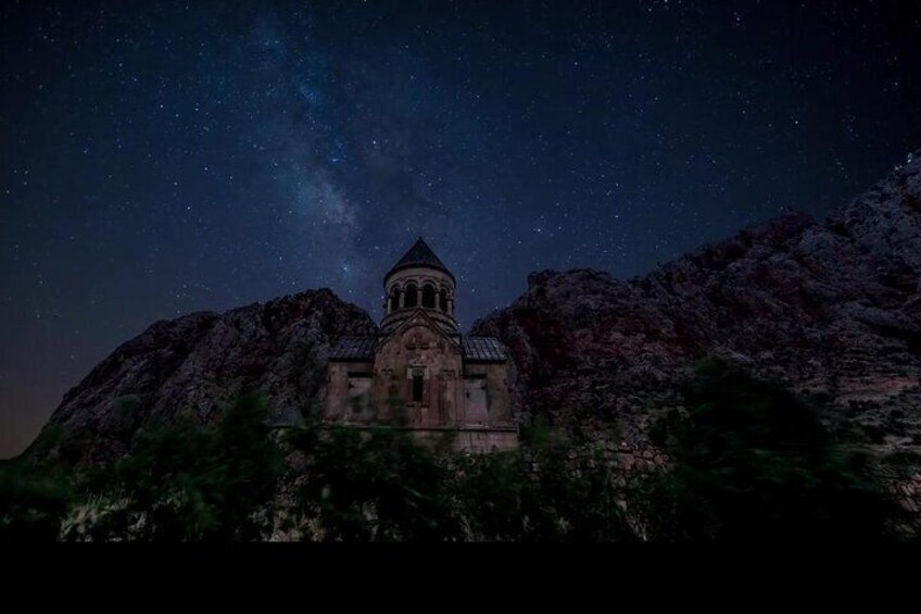 Noravank at night