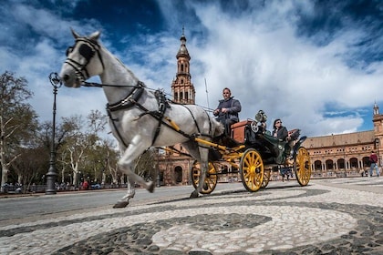 Tour panoramico a cavallo e in carrozza a Siviglia