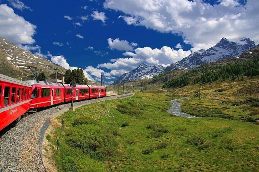 Bernina Express Red Train Tour - The world's most spectacular railway routes