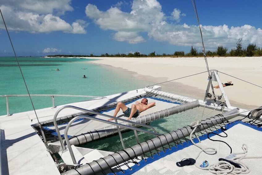 4-Hour Catamaran Sail and Snorkel Tour from Grace Bay