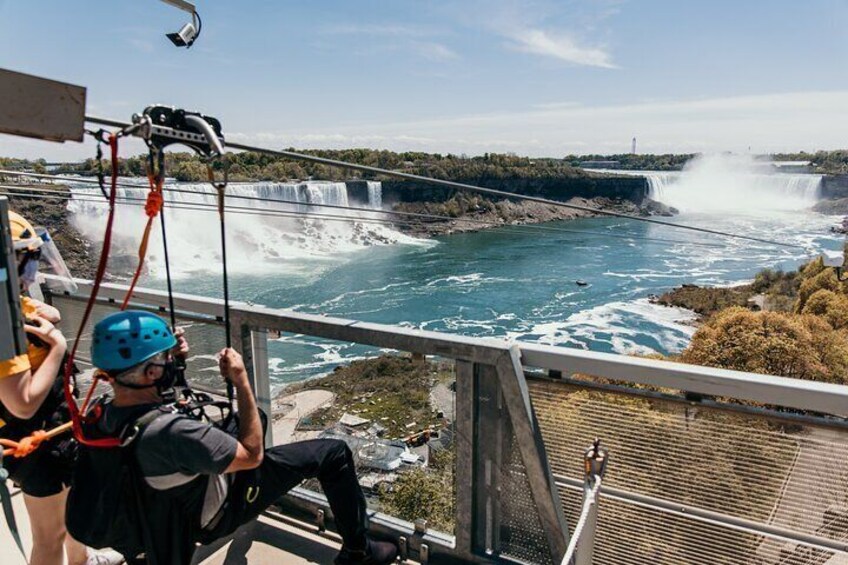 220 feet above the Niagara River Gorge