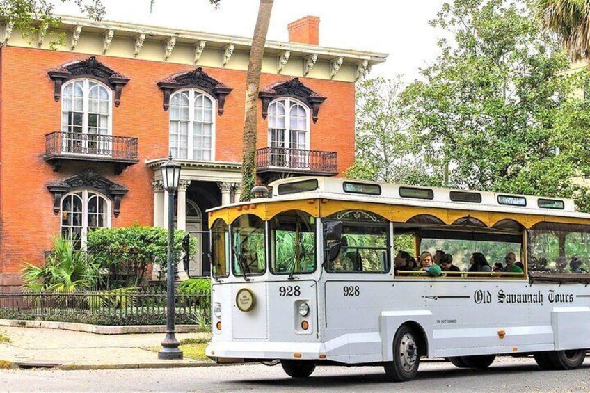 Narrated Historic Savannah Sightseeing Trolley Tour