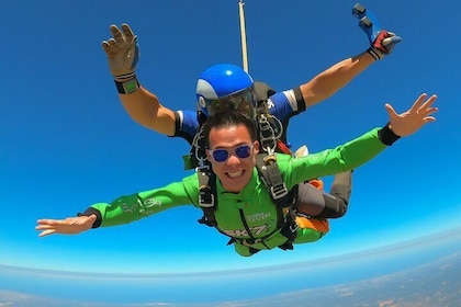 Tandem Skydiving Algarve 10.000ft — 3500m