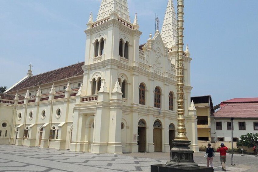 Santa Cruz Basilica 