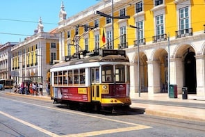 Lisbon City Center: Best of Lisbon Private Tour Half Day