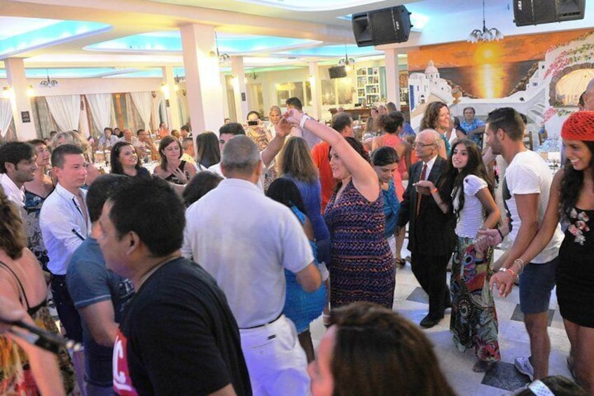 Traditional Greek Night live Music & Dinner Show in Santorini