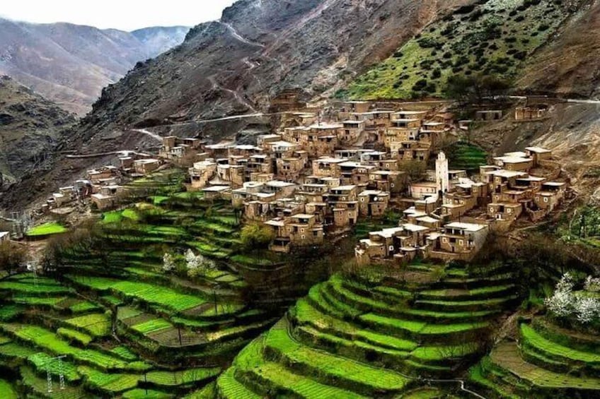 Atlas Mountains and Three Valleys: Private Guided Day Trip from Marrakech