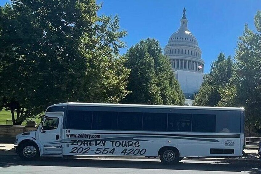Day or Night Grand Sightseeing Tour of Washington DC with Stops at 8 Top Sites