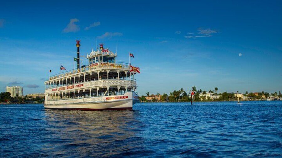Jungle Queen Riverboat 90-Minute Narrated Sightseeing Cruise in Fort Lauderdale