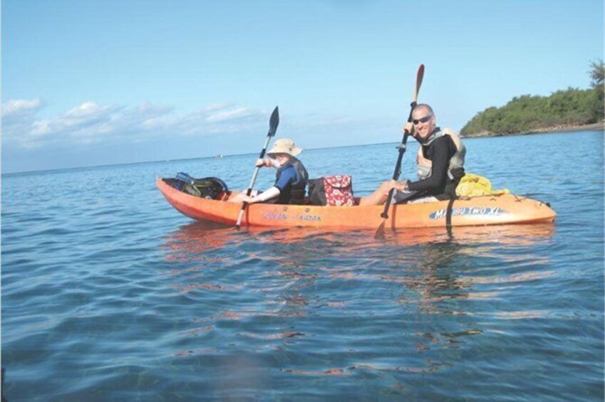 Show item 4 of 7. Lahaina Paddle