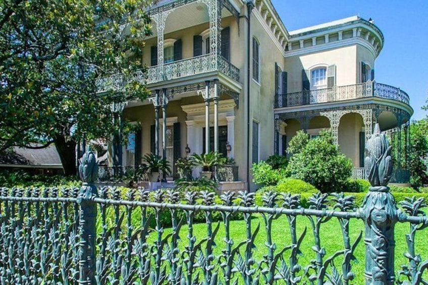 Garden District: The Cornstalk Fence House