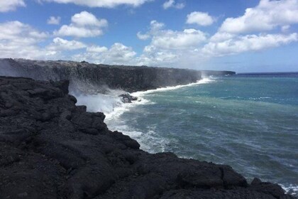 Hawaii Big Island Circle Small Group Tour: Waterfalls - Hilo - Volcano - Bl...