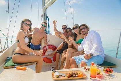 Private 90-Minute Harbor Sailing Charter in Key West