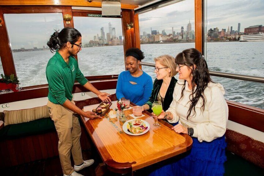 Around Manhattan Brunch Cruise