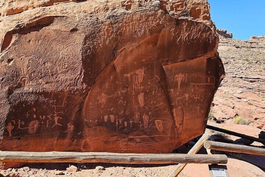 Moab Private Petroglyph Scenic Tour