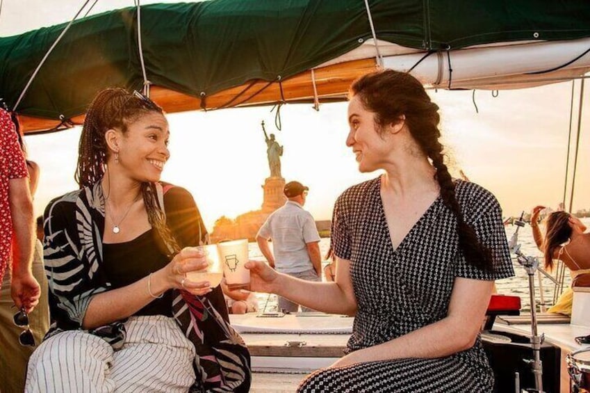 New York Sunset Schooner Cruise on the Hudson River