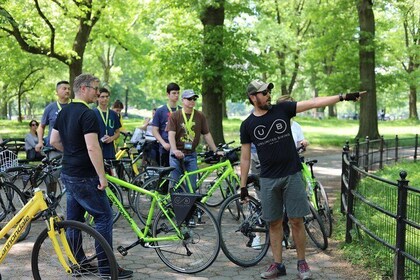 Central Park Highlights Small-Group Bike Tour