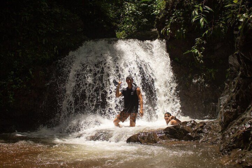 10 Hidden Waterfalls With Local Cuisine