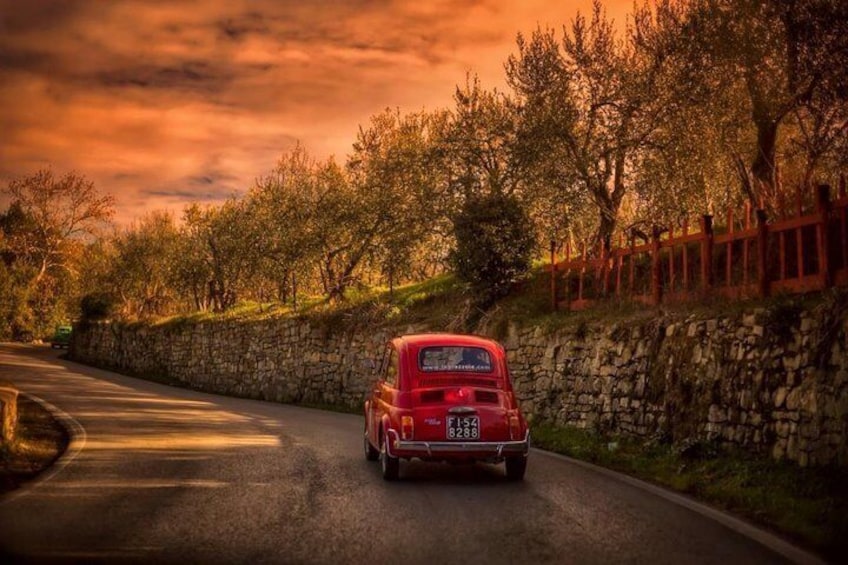 Drive a vintage Fiat into the Tuscan sunset on this aperitivo tour