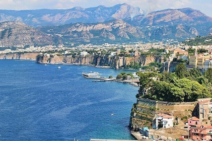 Excursion indépendante d'une journée à Sorrente et sur la côte amalfitaine,...