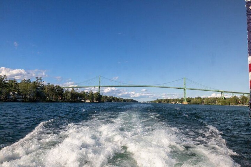 Boldt Castle and 2 Nation Tour