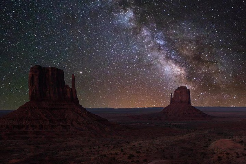 Astrophotography Tour in Monument Valley