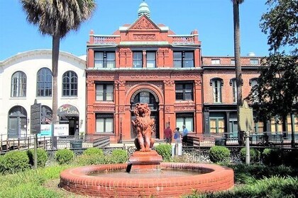 Historic Savannah Guided Walking Tour