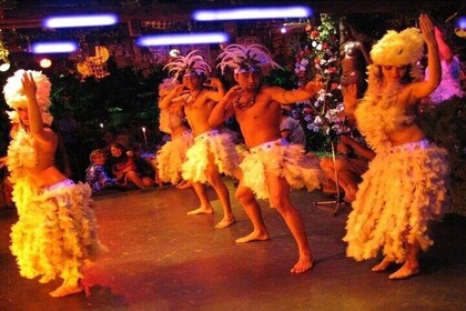 Dinner at a Typical Chilean Restaurant with a Traditional Dance Show in San...