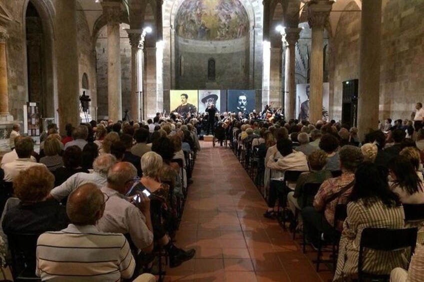 Show item 1 of 8. Puccini e la sua Lucca