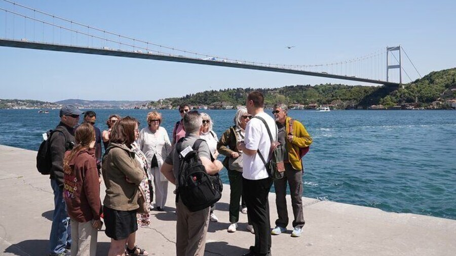 Guided Bosphorus & Black Sea Cruise – 4 Stops from Istanbul