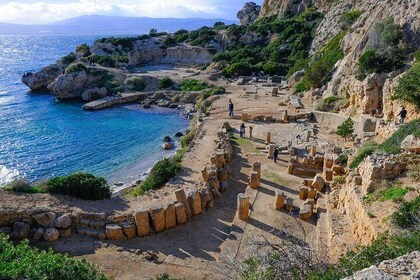 Privat rundtur i Blue Lake, Temple of Hera, Mycenae, Corinth & Isthmus Cana...