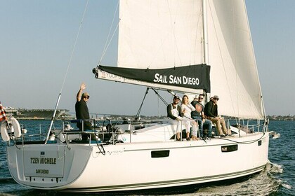 Excursión en barco por la tarde para grupos pequeños por San Diego