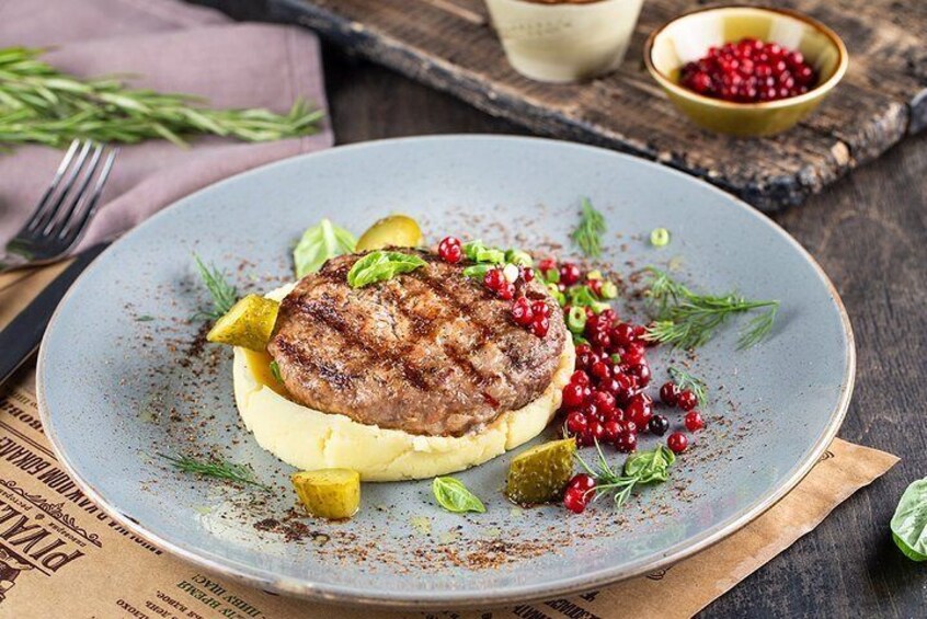 Traditional Balkan Night in Restaurant Gardenia Skopje