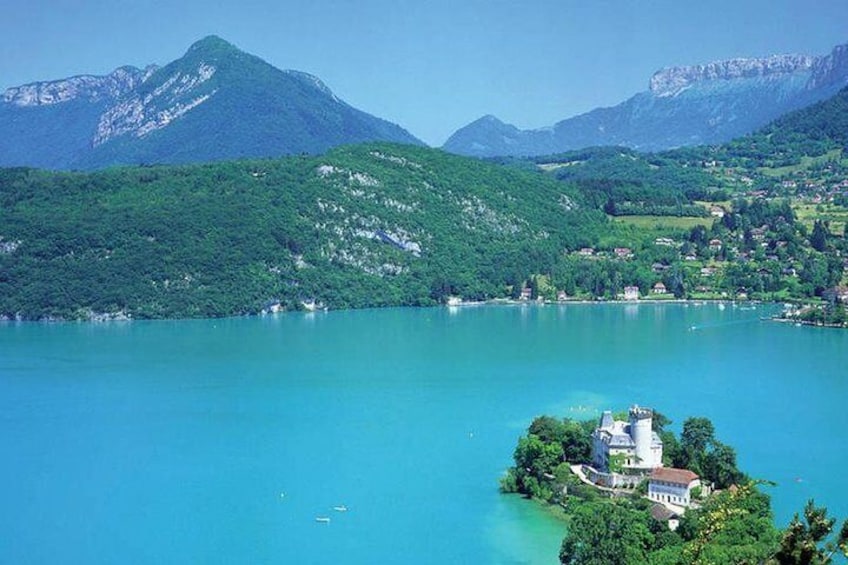 Marvel at the stunning Lake Annecy