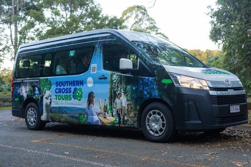 Southern Cross Tours Bus