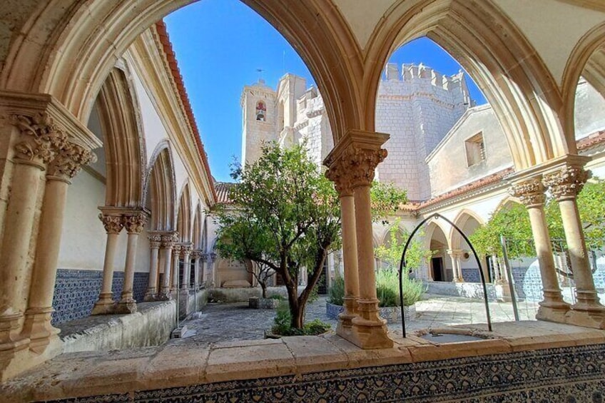 Obidos, Nazaré & Tomar (or Fátima) from Lisbon