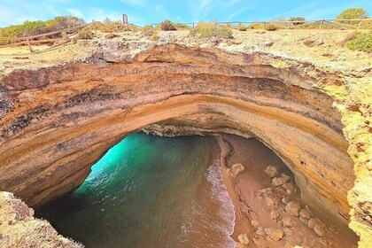 Vanuit Faro: bezoek de Benagil-grot, het Marinha-strand, Algar Seco en meer