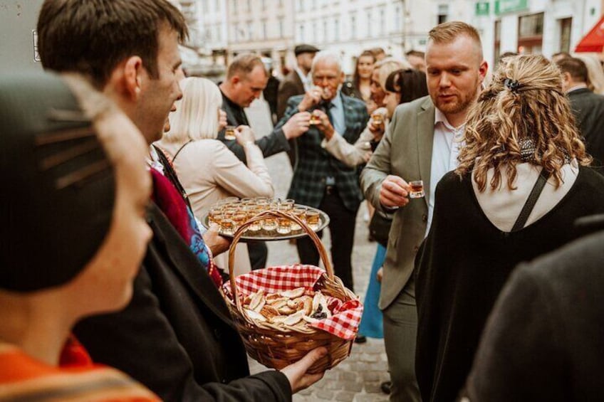 Traditional Slovenian Dinner and Show