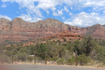 Private 2-Hour Sedona Bell Rock or Cathedral Vortex Journey & Meditation