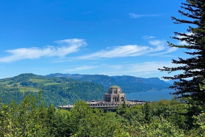 Small Group: Columbia River Gorge Waterfalls and Mt Hood Day Tour from Portland