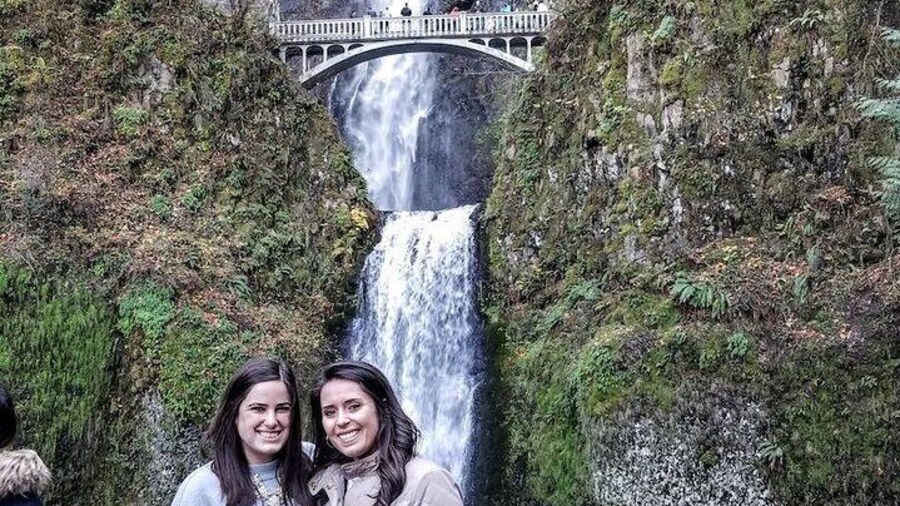 Columbia Gorge & Waterfalls Wine Tour